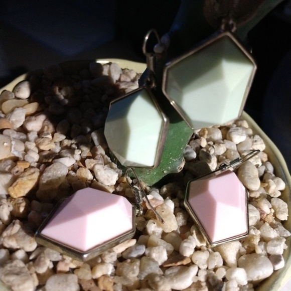 2 Pair Of Custom Earrings - Picture 6 of 6